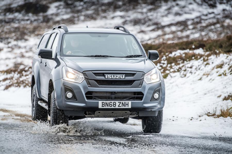  Isuzu D-Max Huntsman 2017 года  (UK) (фото 47 из 48)